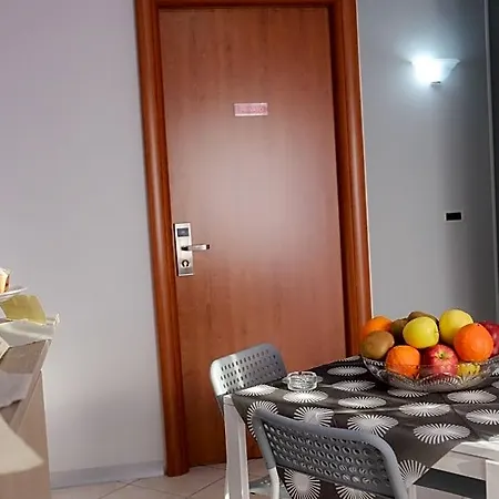 Lamezia Airport Penzion 4*