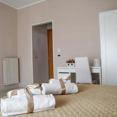 Lamezia Airport Гостевой дом 3*