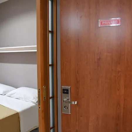 Lamezia Airport Гостевой дом Ламеция-Терме