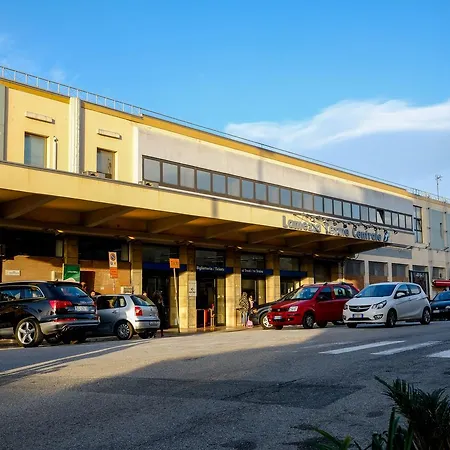 Lamezia Airport Гостевой дом 3*