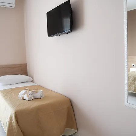 Lamezia Airport Гостевой дом Ламеция-Терме