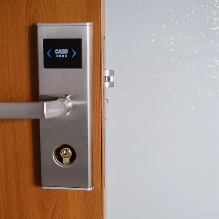 Lamezia Airport Гостевой дом Ламеция-Терме